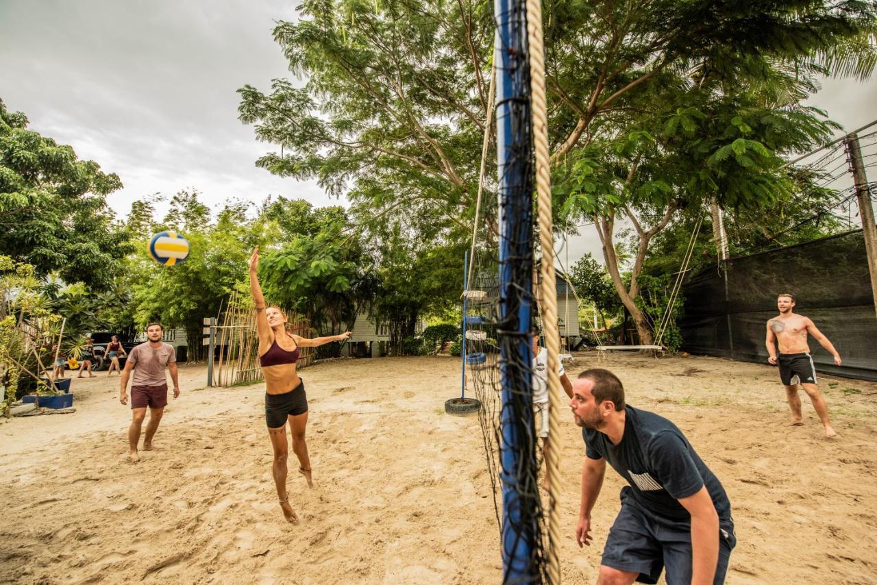 Asia Blue - Beach Hostel Hacienda Ко Панган Екстериор снимка