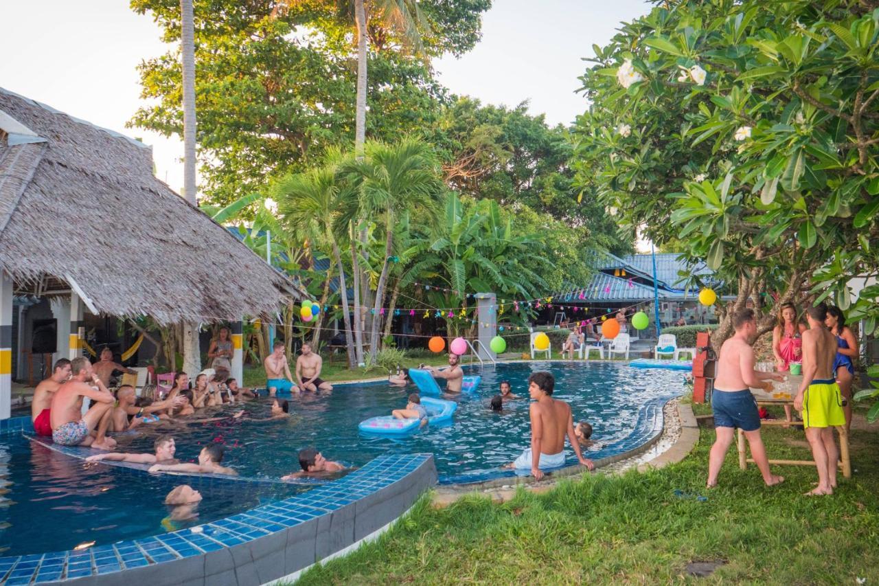 Asia Blue - Beach Hostel Hacienda Ко Панган Екстериор снимка